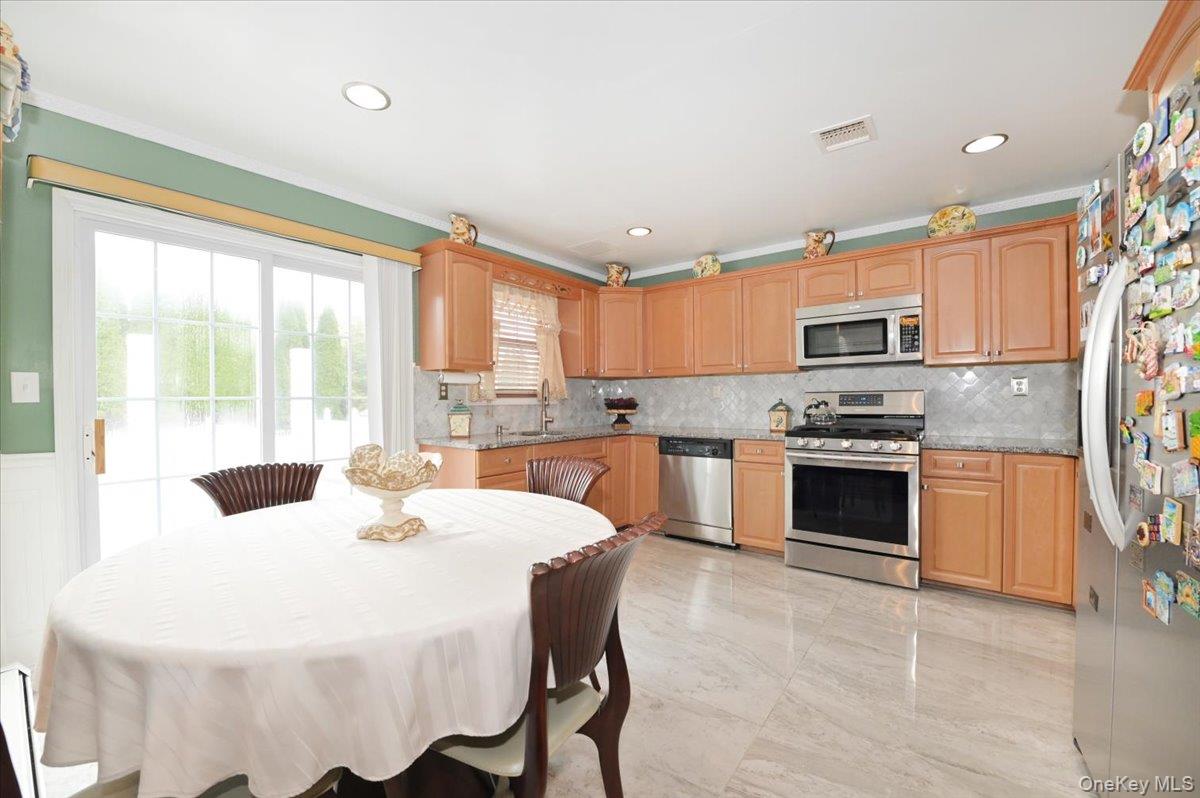 26 Maeder Avenue – For Sale photo 15