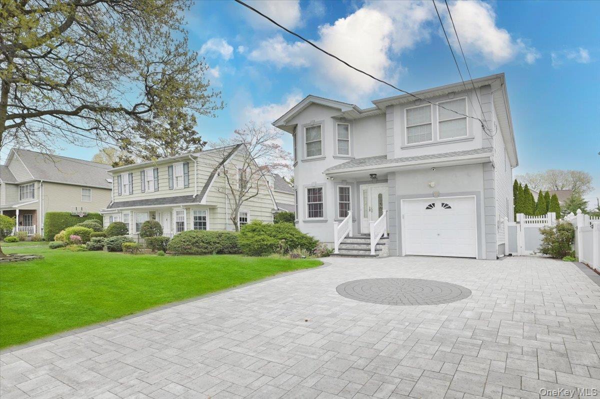 26 Maeder Avenue – For Sale photo 3