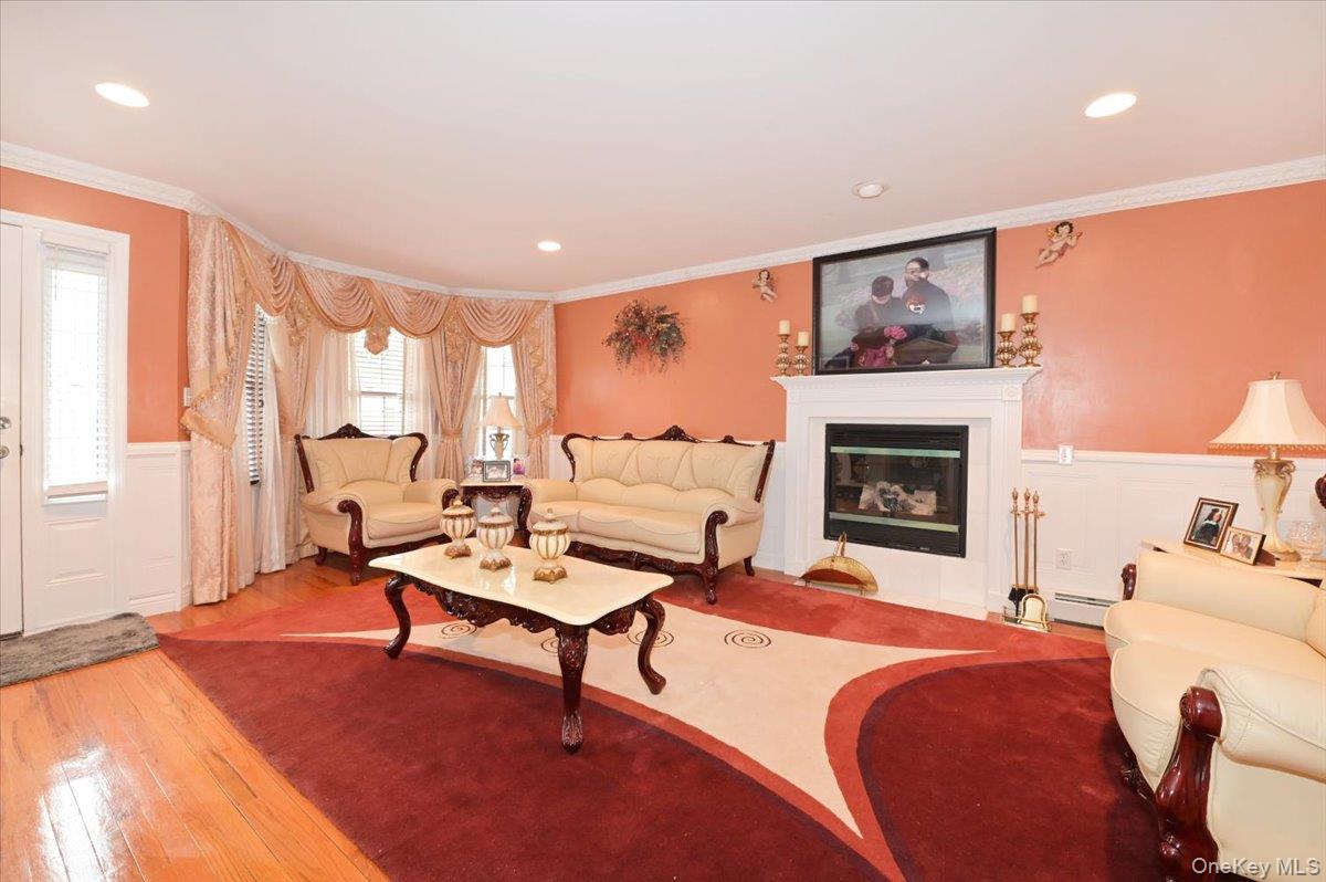 26 Maeder Avenue – For Sale photo 5