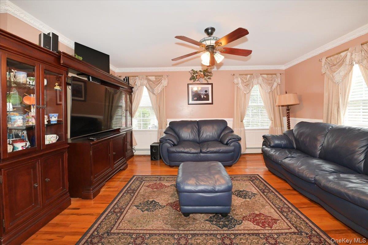 26 Maeder Avenue – For Sale photo 11