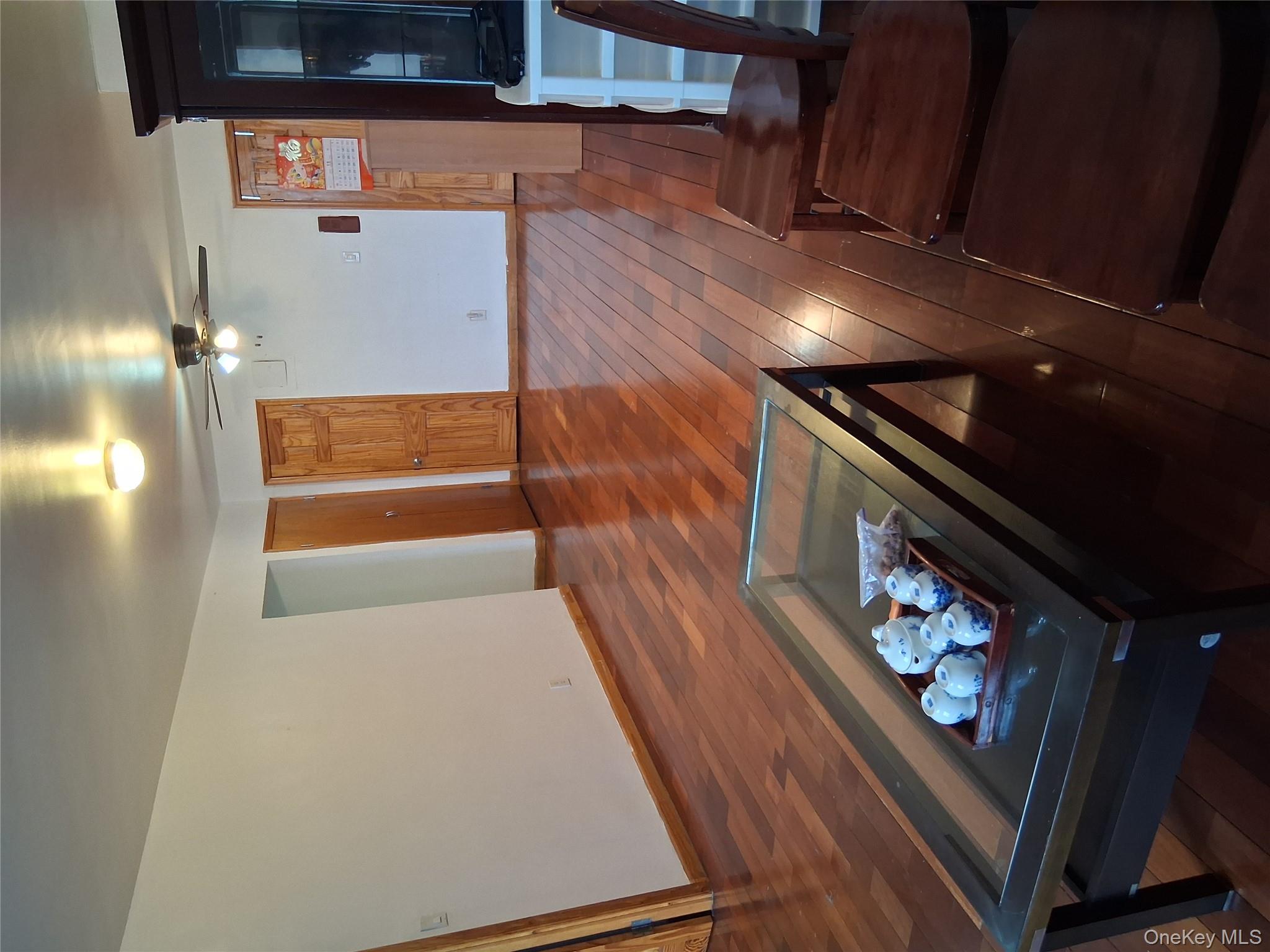 137-40 45th Avenue, Unit 5N photo 9