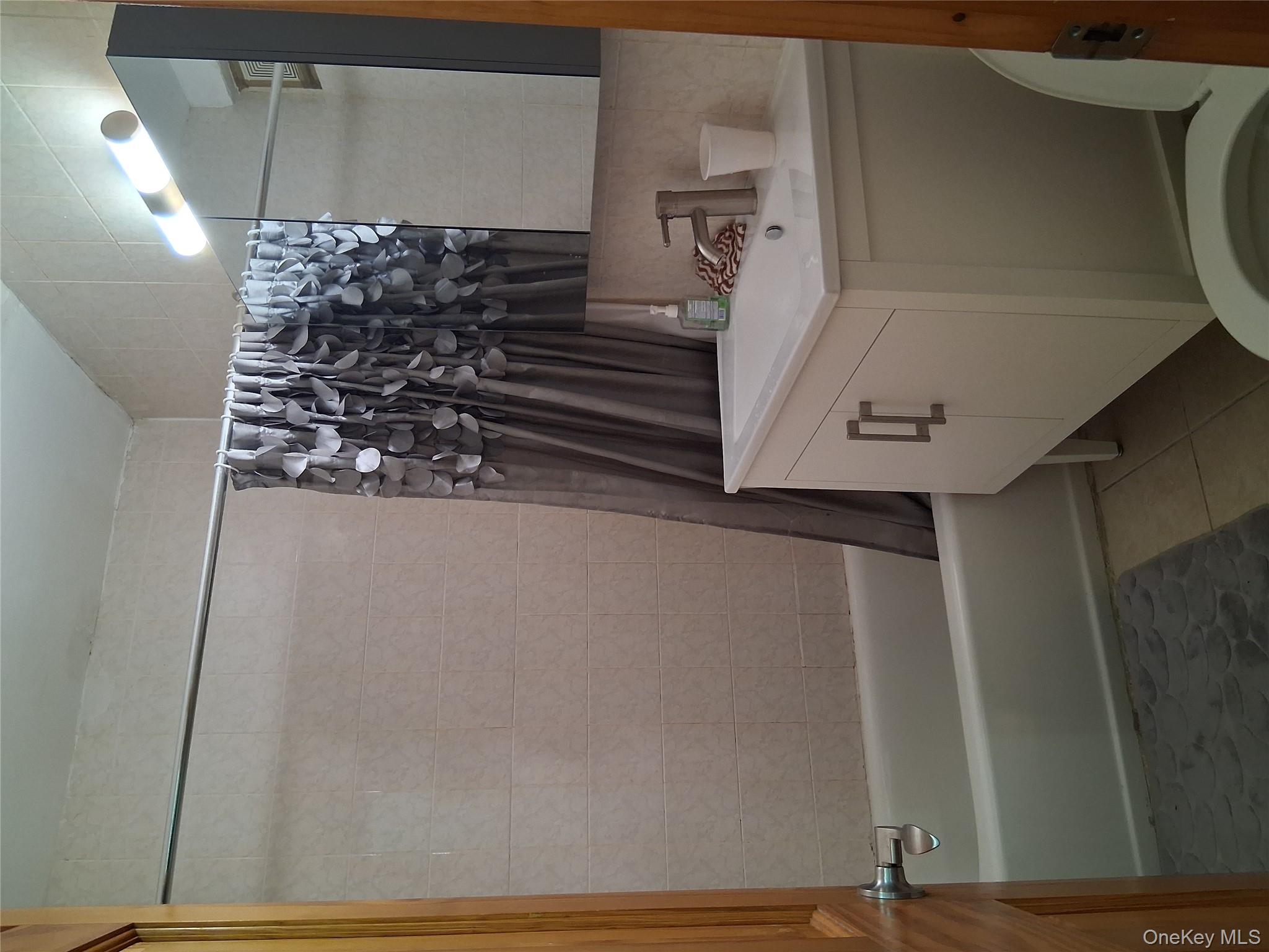 137-40 45th Avenue, Unit 5N photo 3