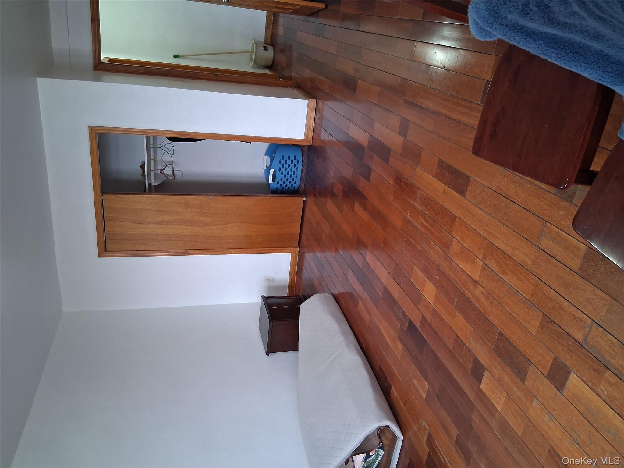 137-40 45th Avenue, Unit 5N photo 2