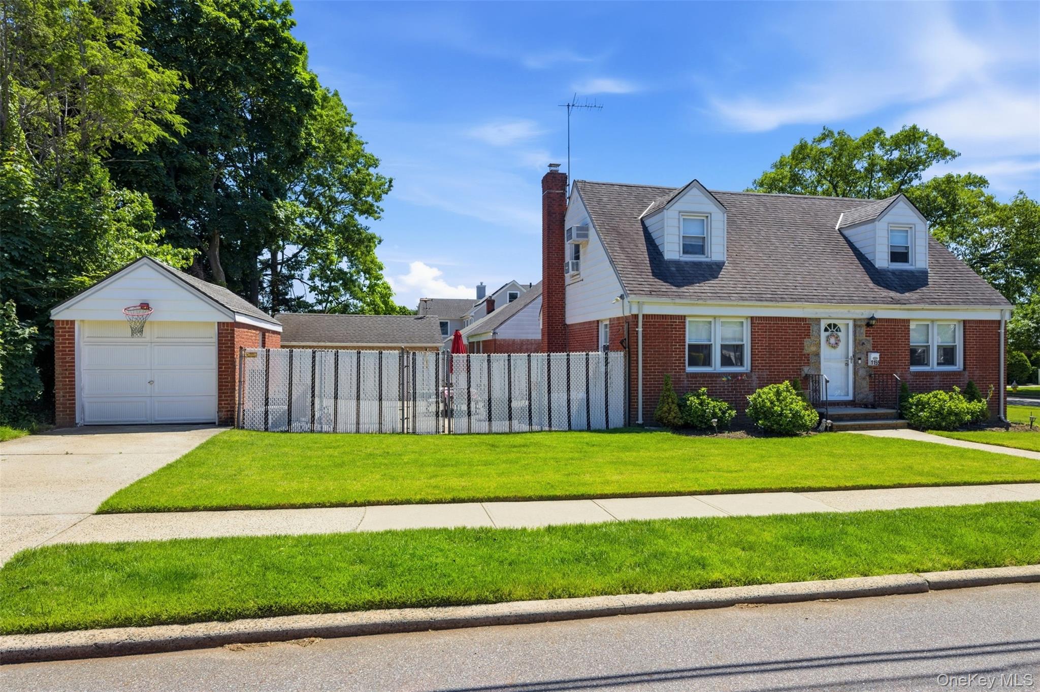 1155 Delmar Avenue – For Sale photo 2