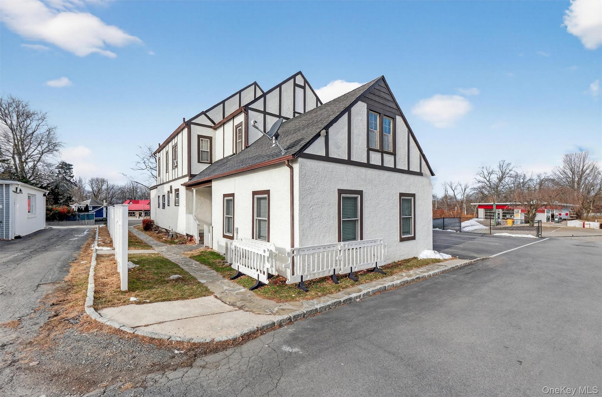 2002 E Main Street – For Sale photo 3