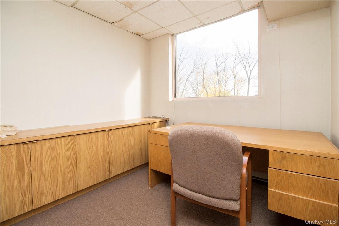 944 N Broadway – For Rent photo 4