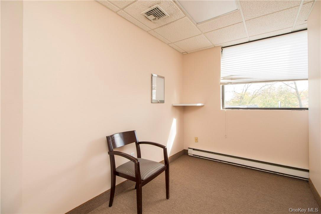 944 N Broadway – For Rent photo 3
