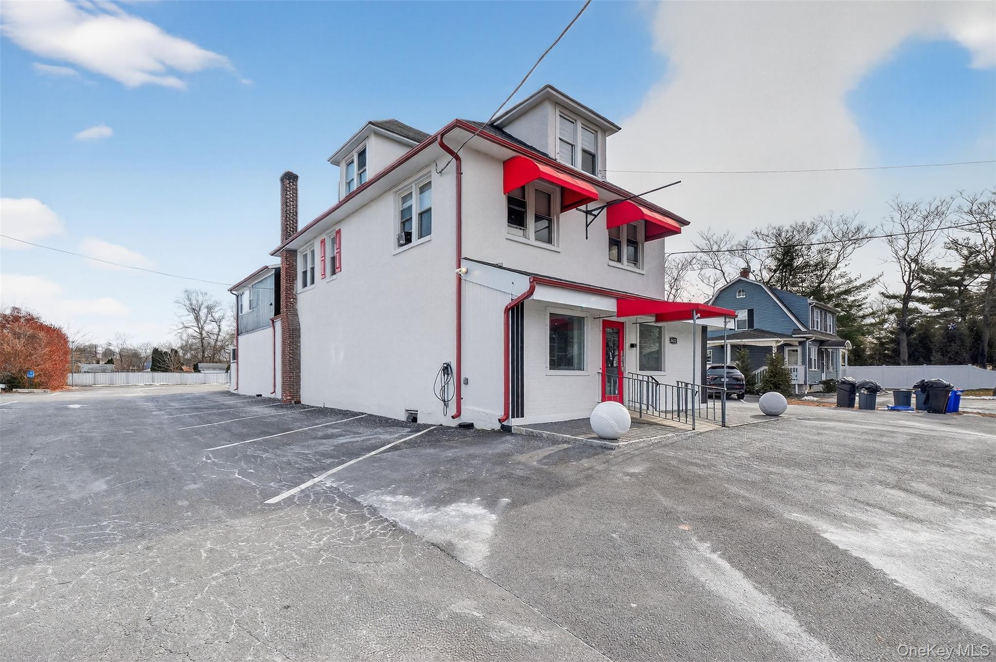 3432 Lexington Avenue – For Sale photo 4