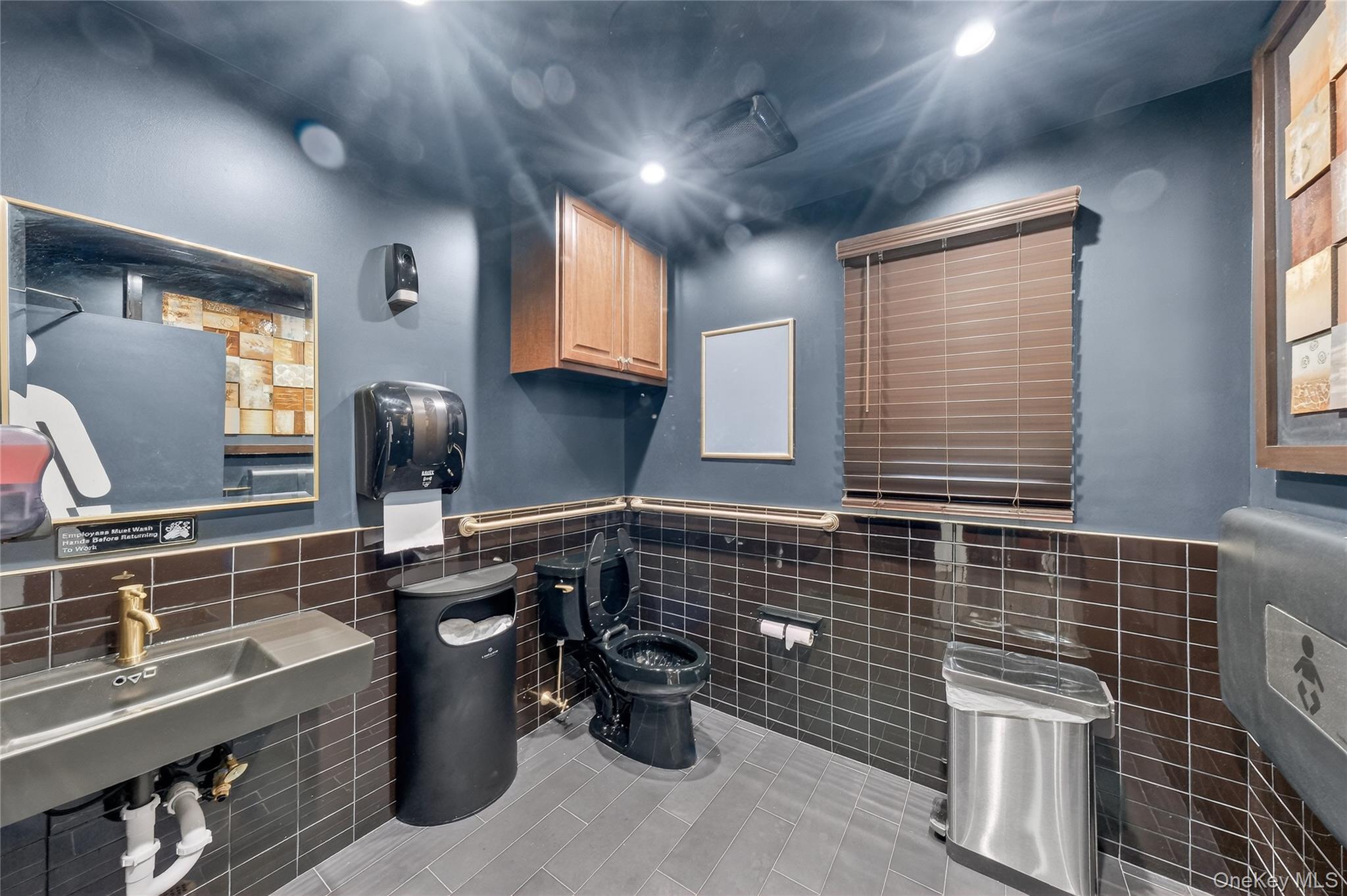 3432 Lexington Avenue – For Sale photo 32
