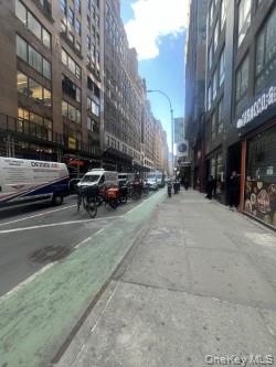 209 W 38th Street – For Rent
