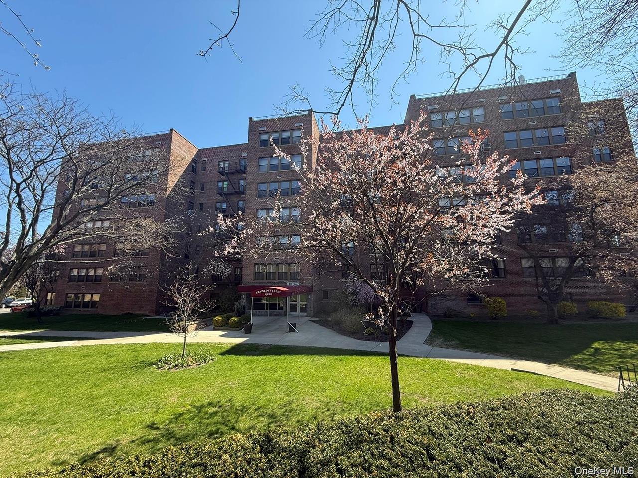 18-75 Corporal Kennedy Street, Unit 4A photo 2