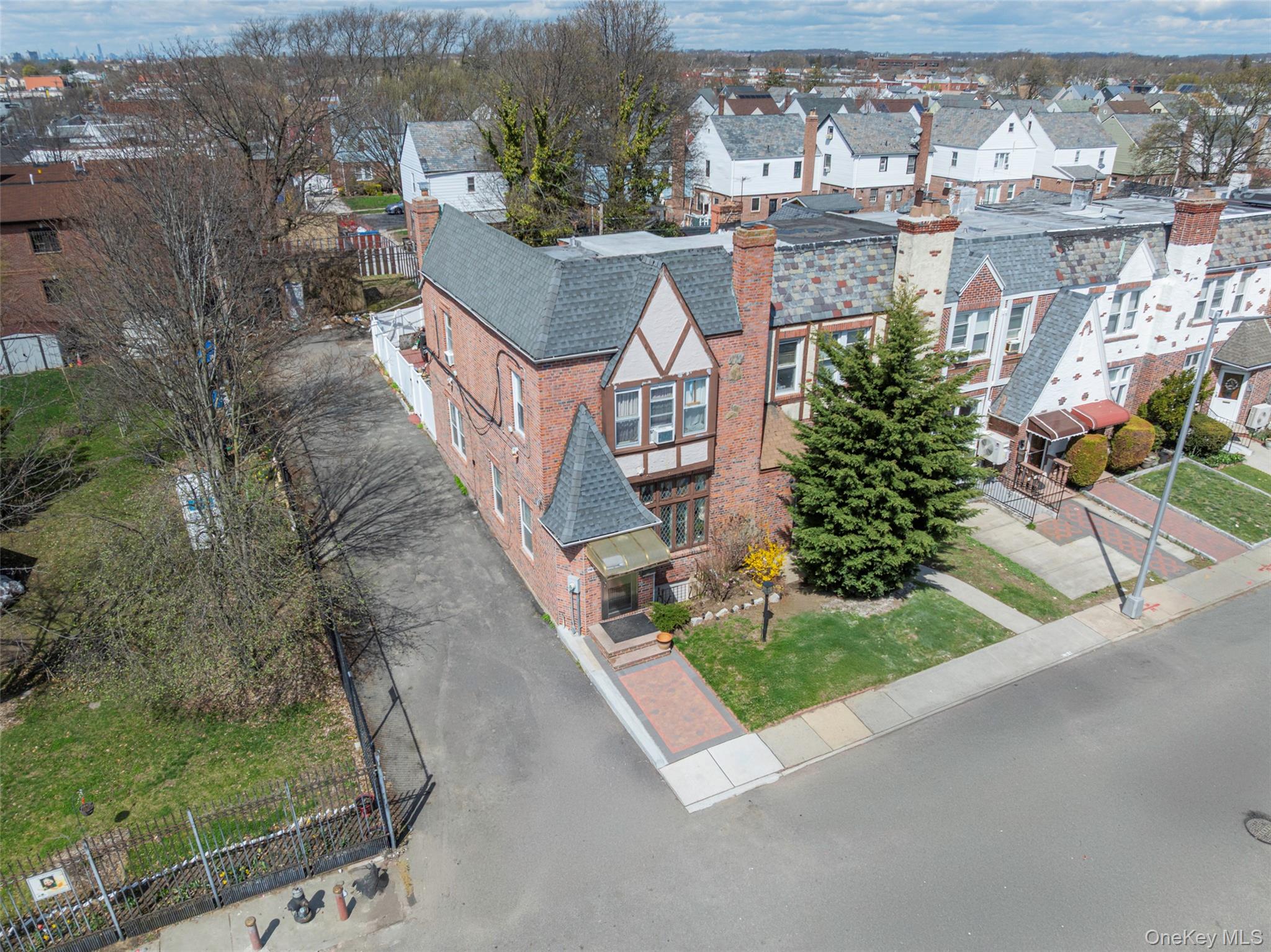 116-50 227 street – For Sale photo 32
