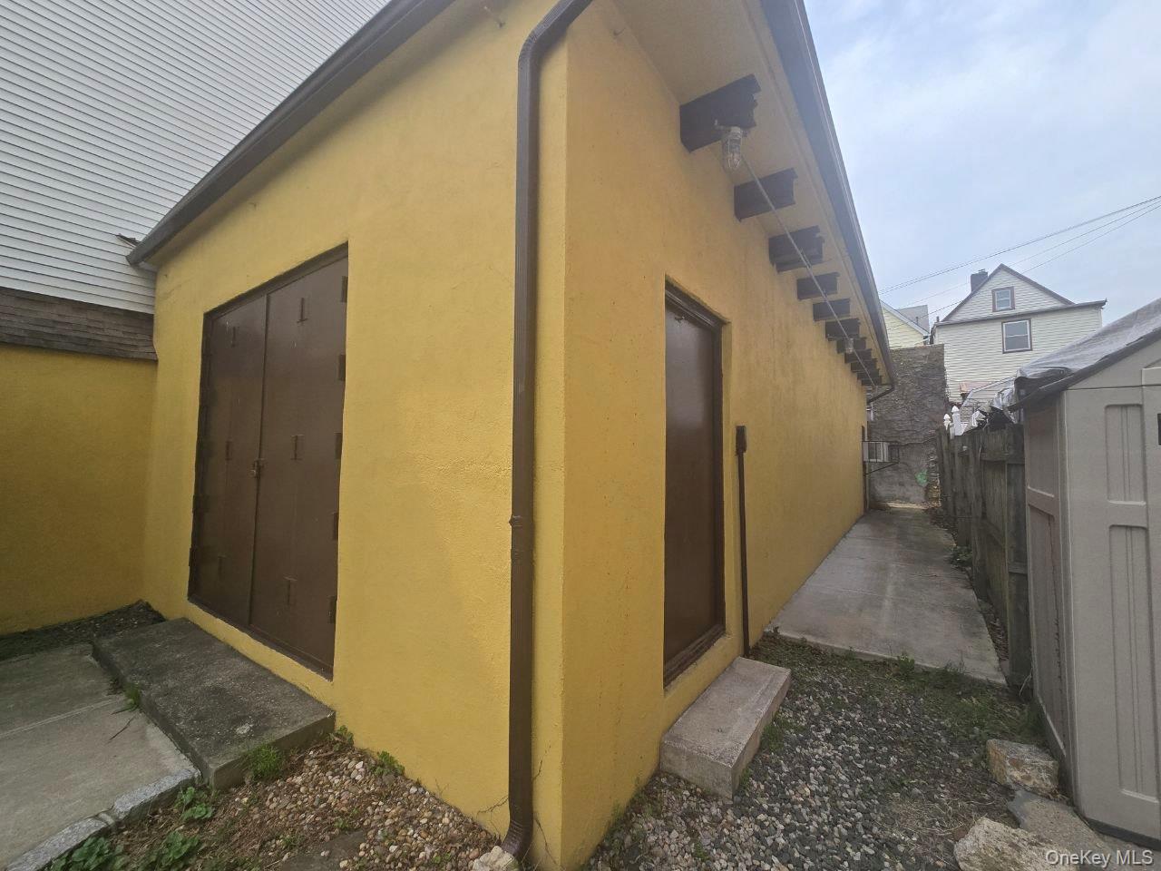 1405 Saint Lawrence Avenue – For Sale photo 5