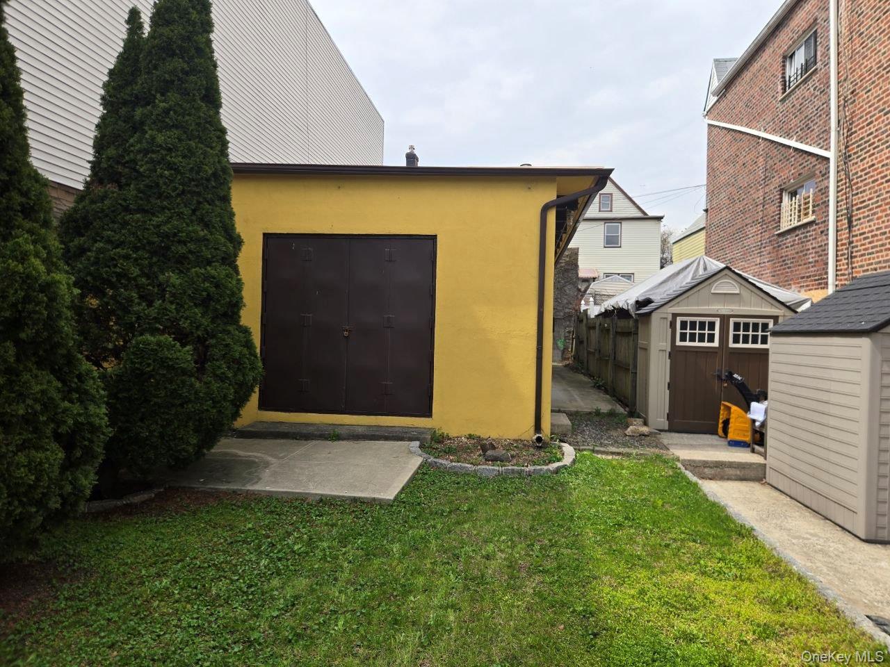 1405 Saint Lawrence Avenue – For Sale photo 6