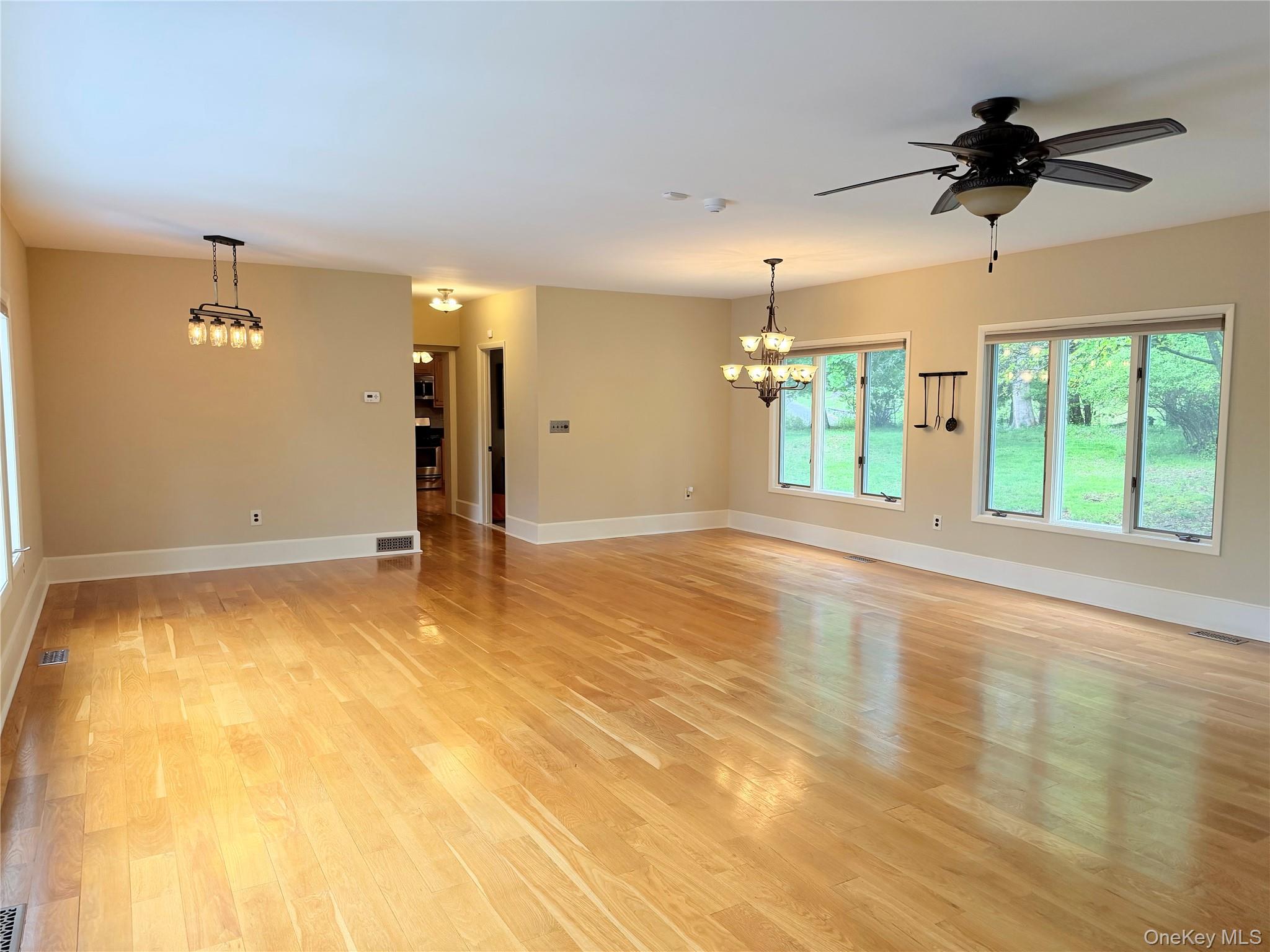 571 Route 17M – For Sale photo 8