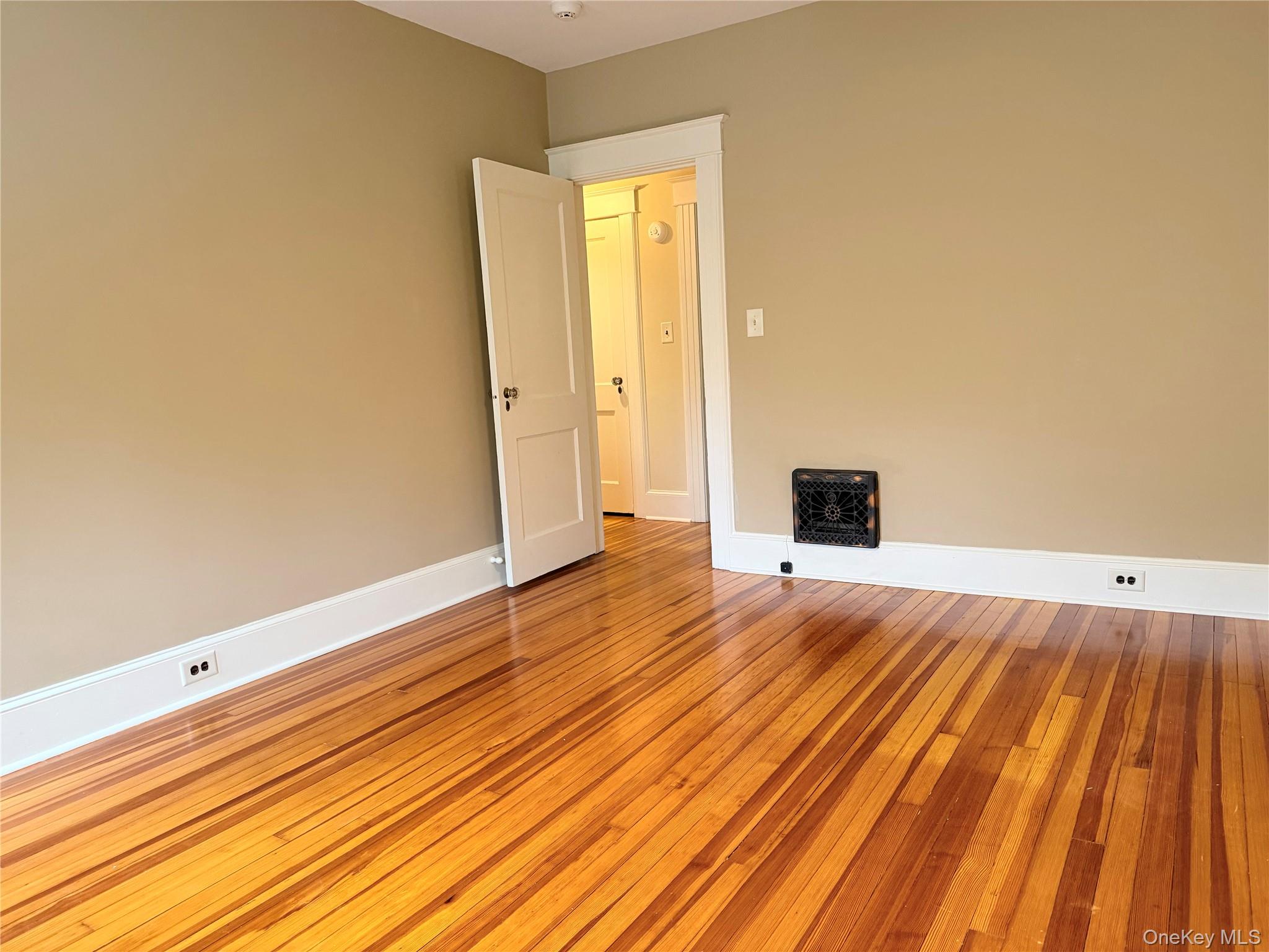 571 Route 17M – For Sale photo 20