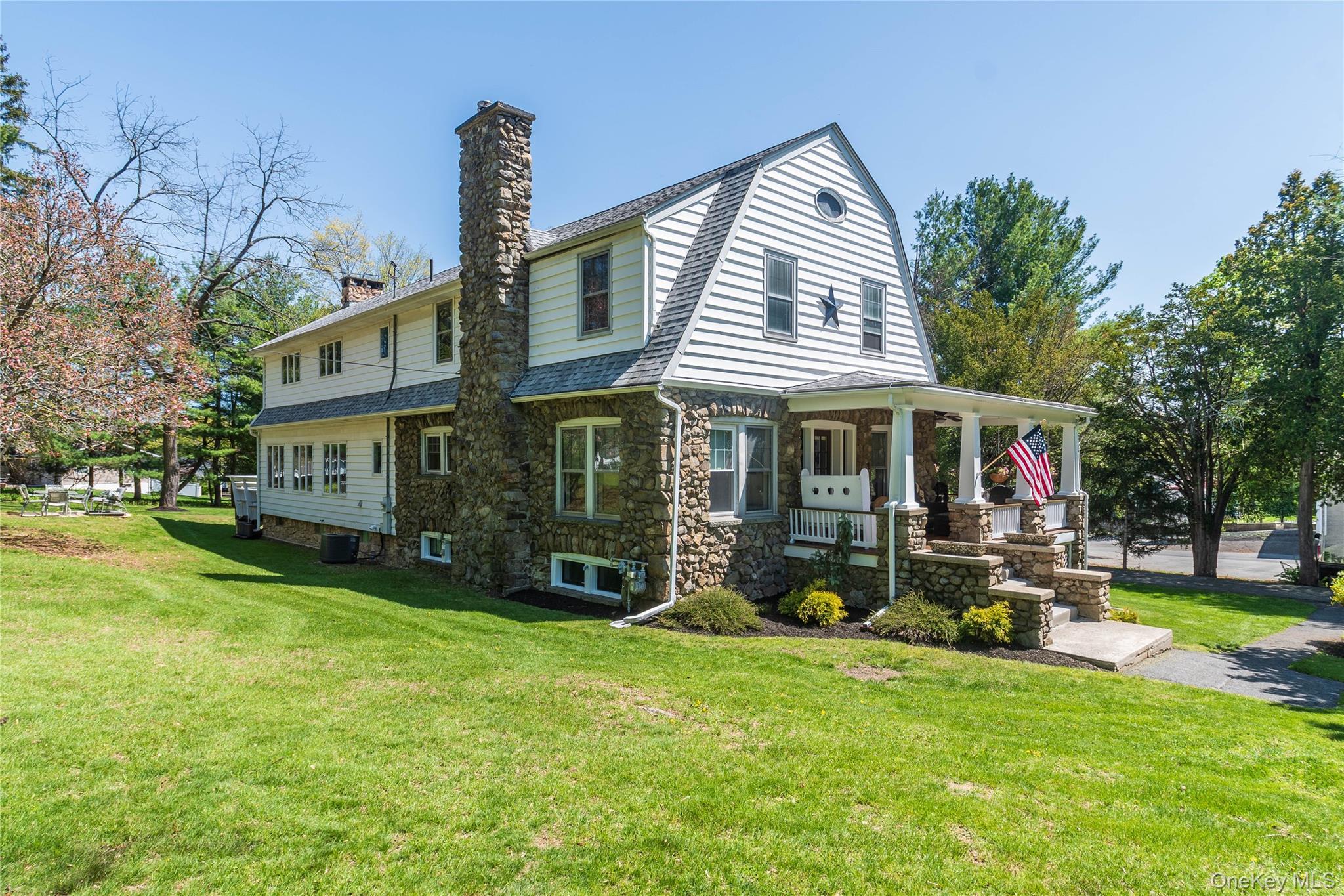 571 Route 17M – For Sale photo 7