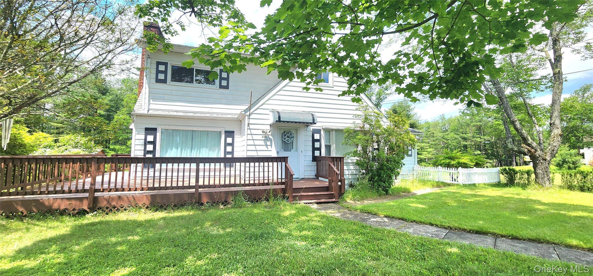530 Sackett Lake Road – For Sale photo 2