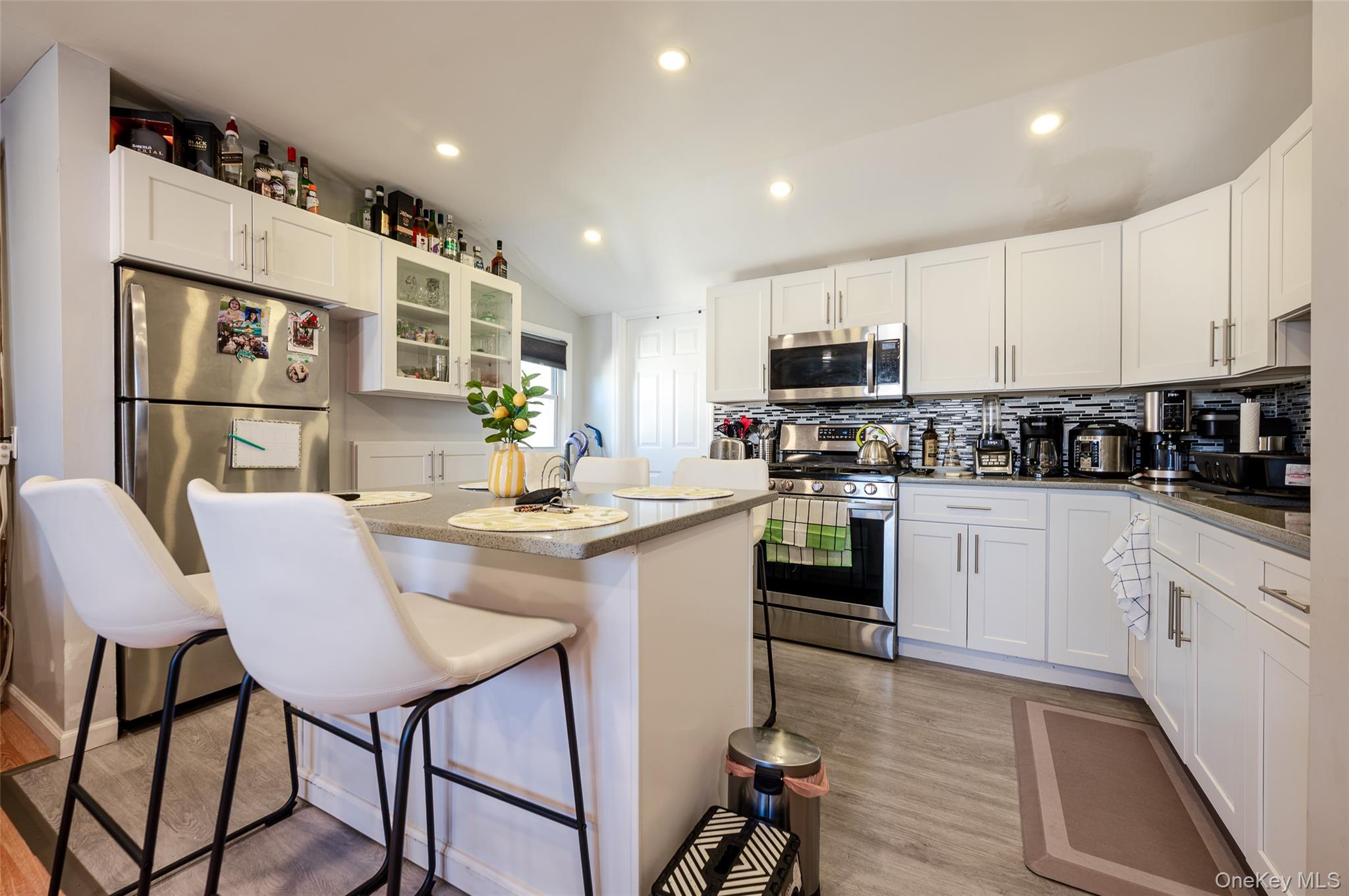 126 Scranton Avenue – For Sale photo 13