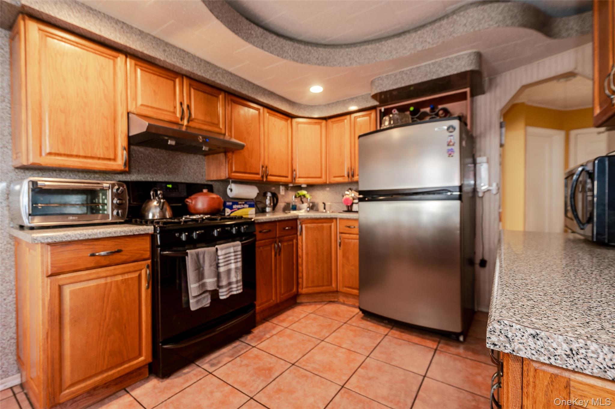 126 Scranton Avenue – For Sale photo 6