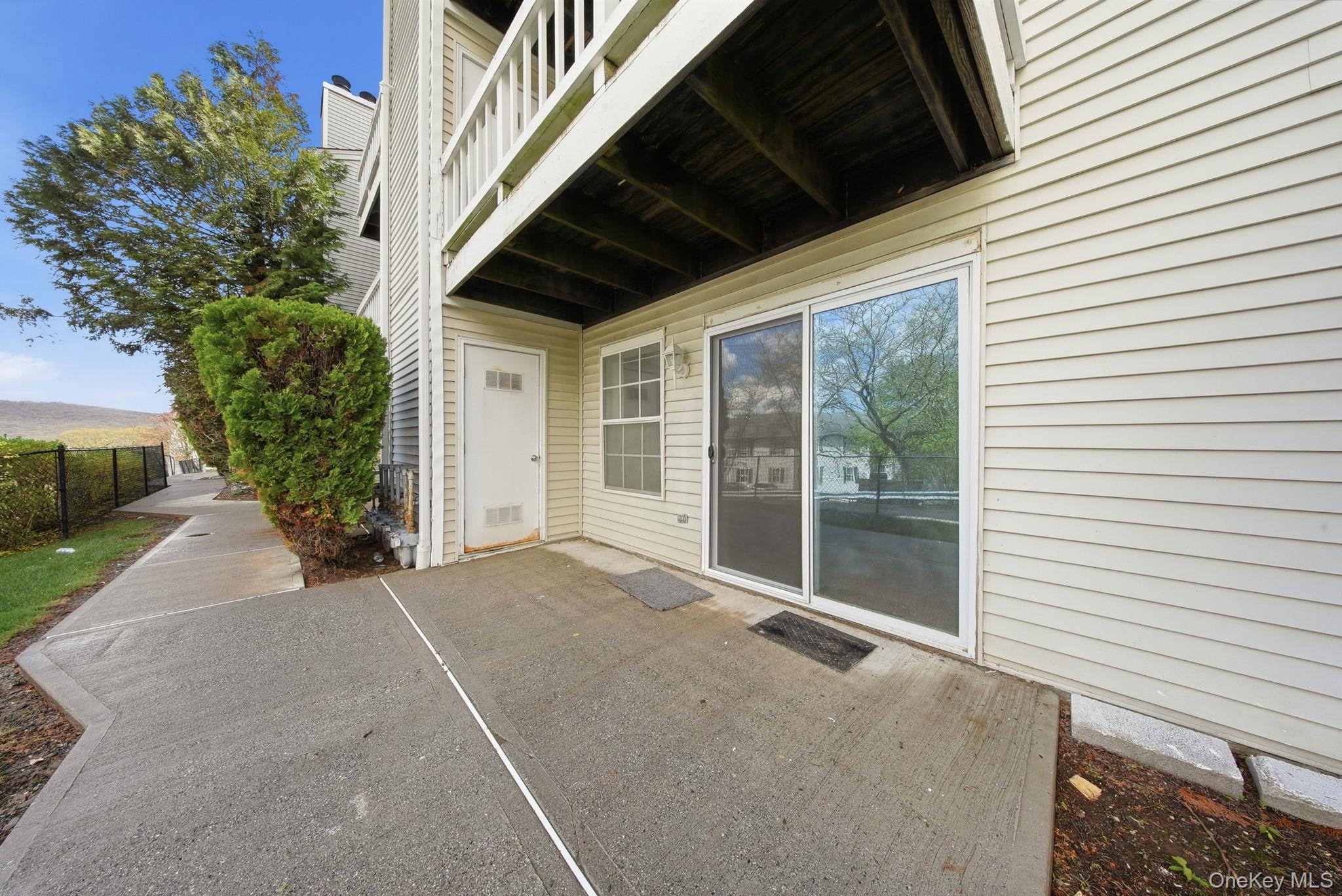 18 Lexington Hill, Unit 8 photo 18
