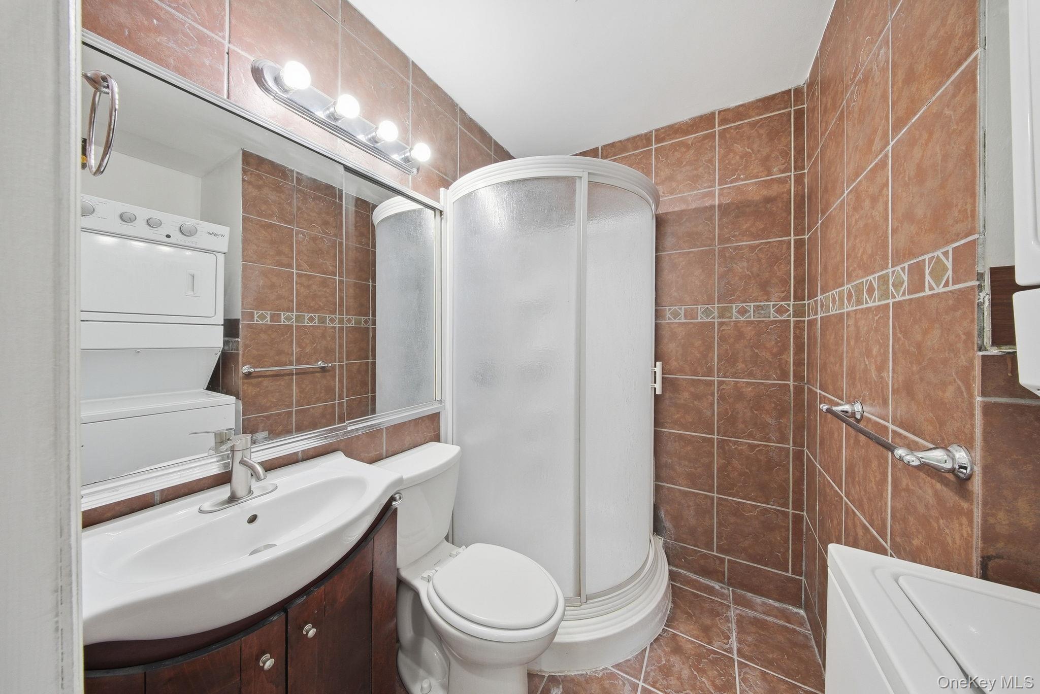 18 Lexington Hill, Unit 8 photo 11