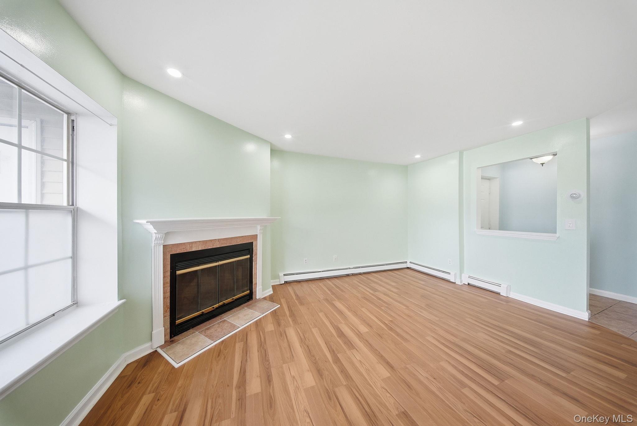18 Lexington Hill, Unit 8 photo 5