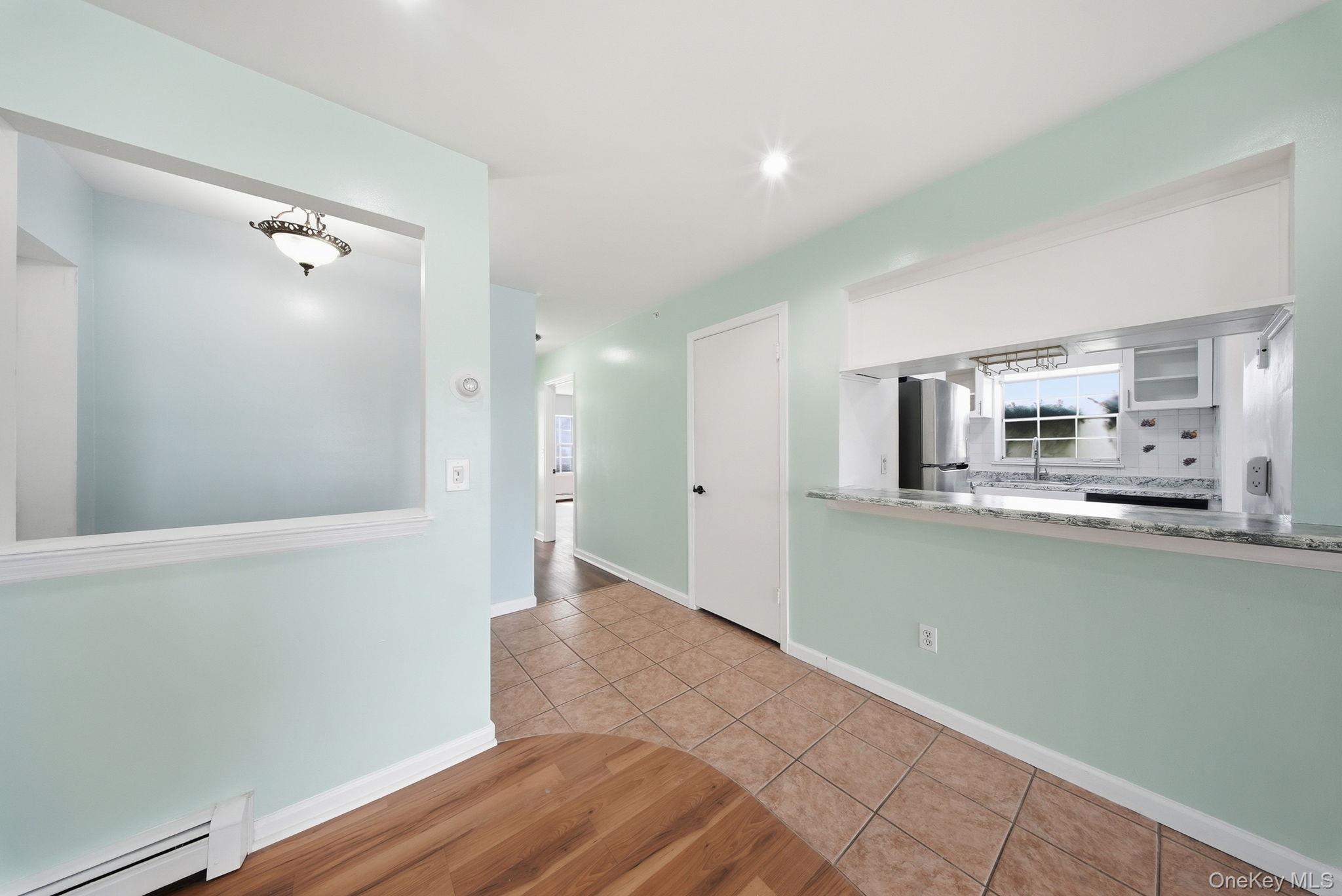 18 Lexington Hill, Unit 8 photo 6