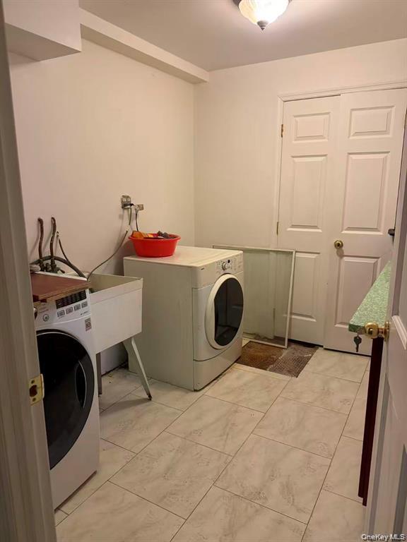 154-60 Riverside Drive – For Sale photo 16