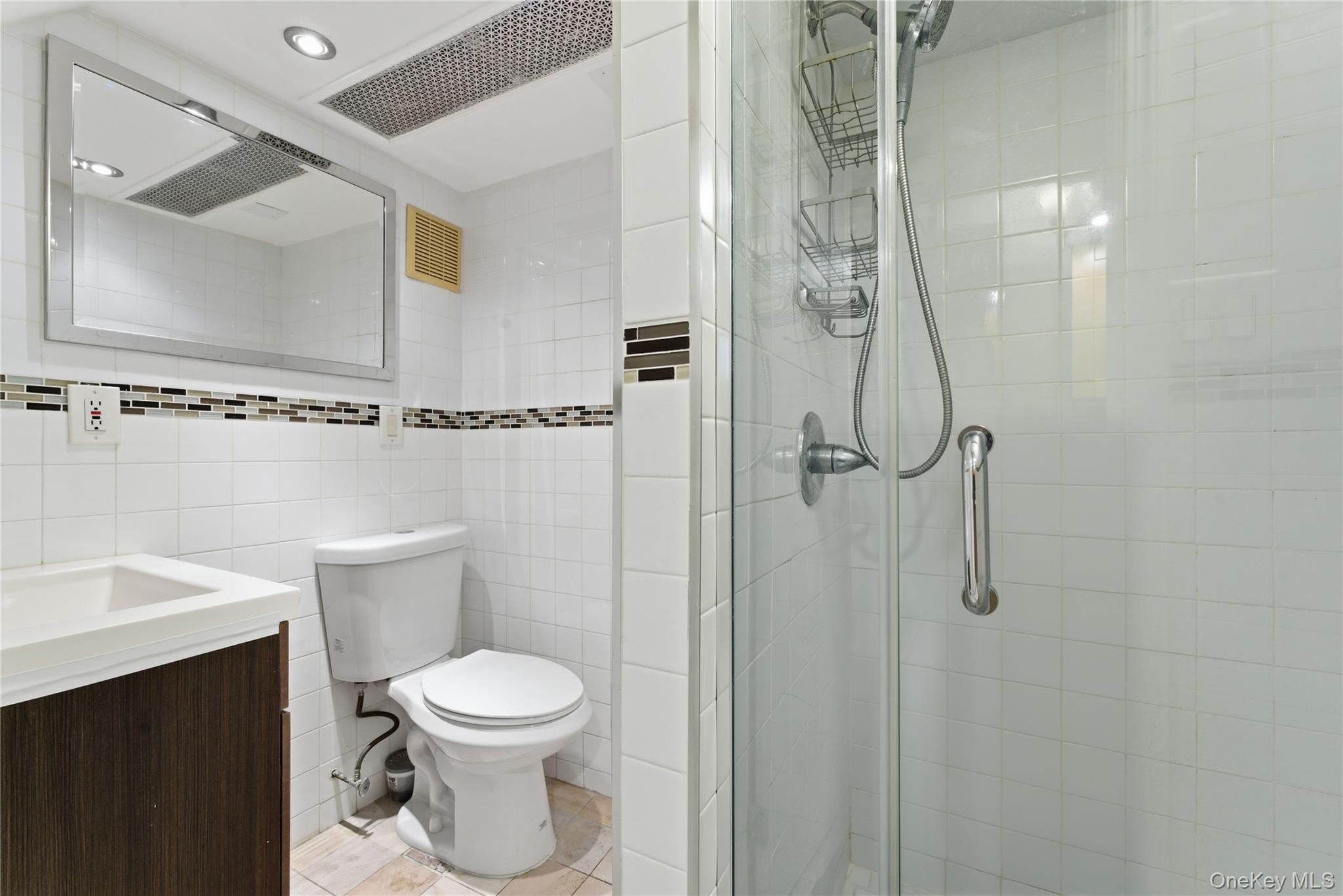 675 E 53rd Street – For Sale photo 20