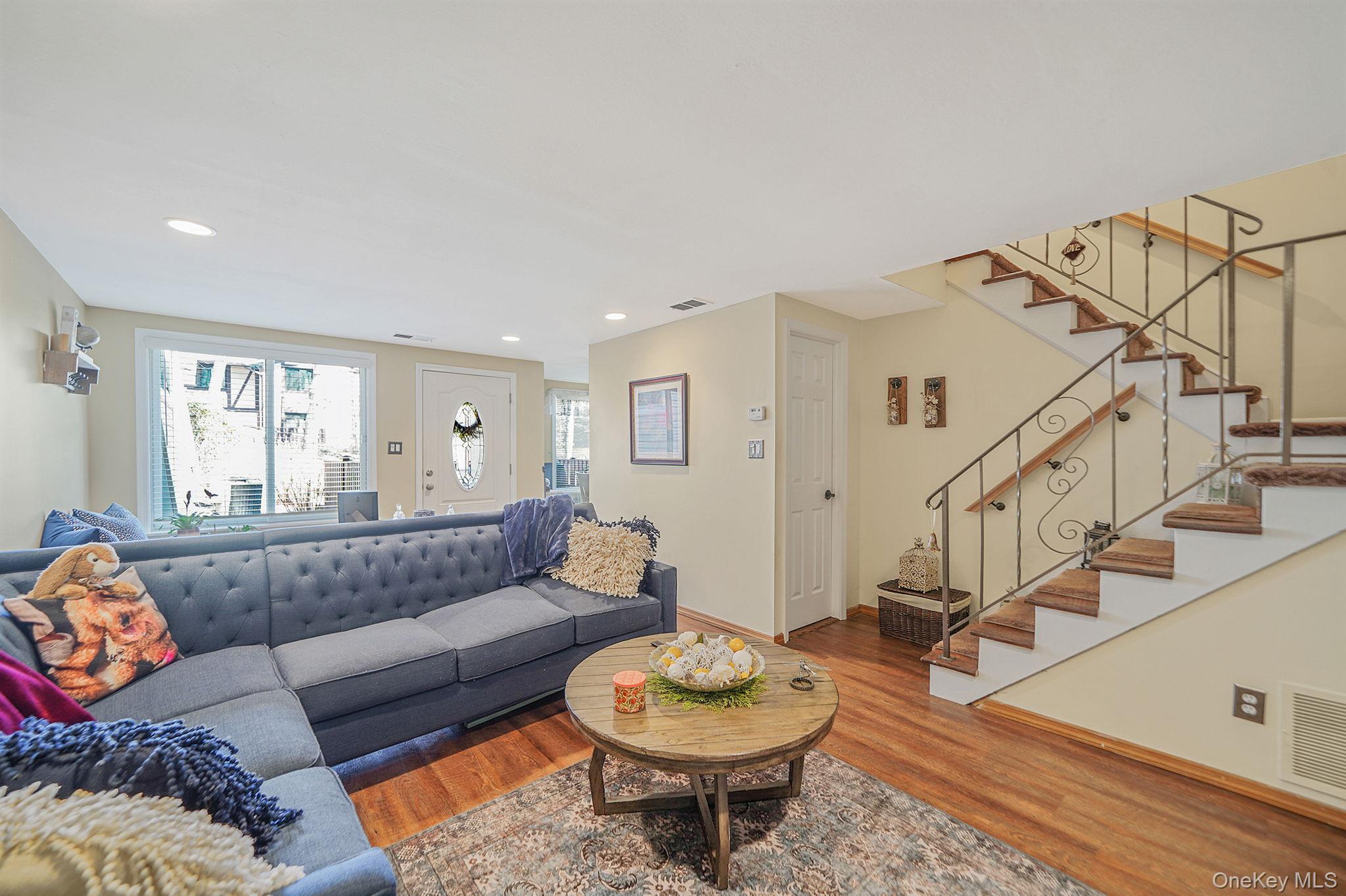 175 Cambridge Drive – For Sale photo 8