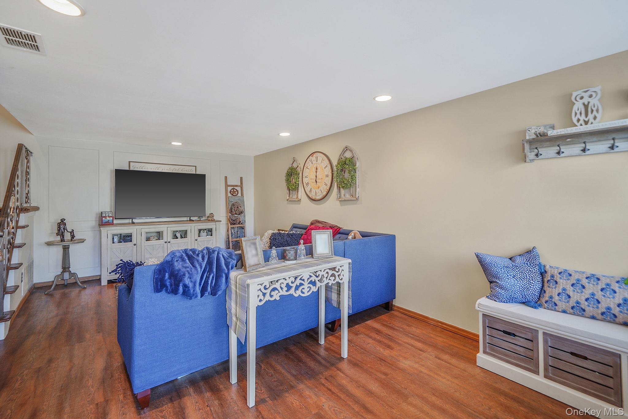 175 Cambridge Drive – For Sale photo 6