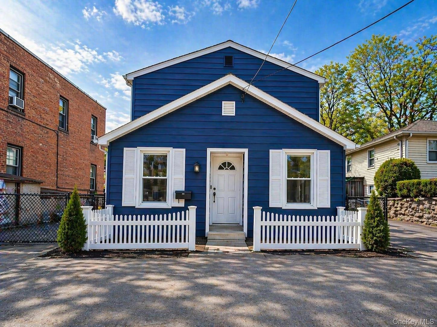 431 4th Street – For Sale