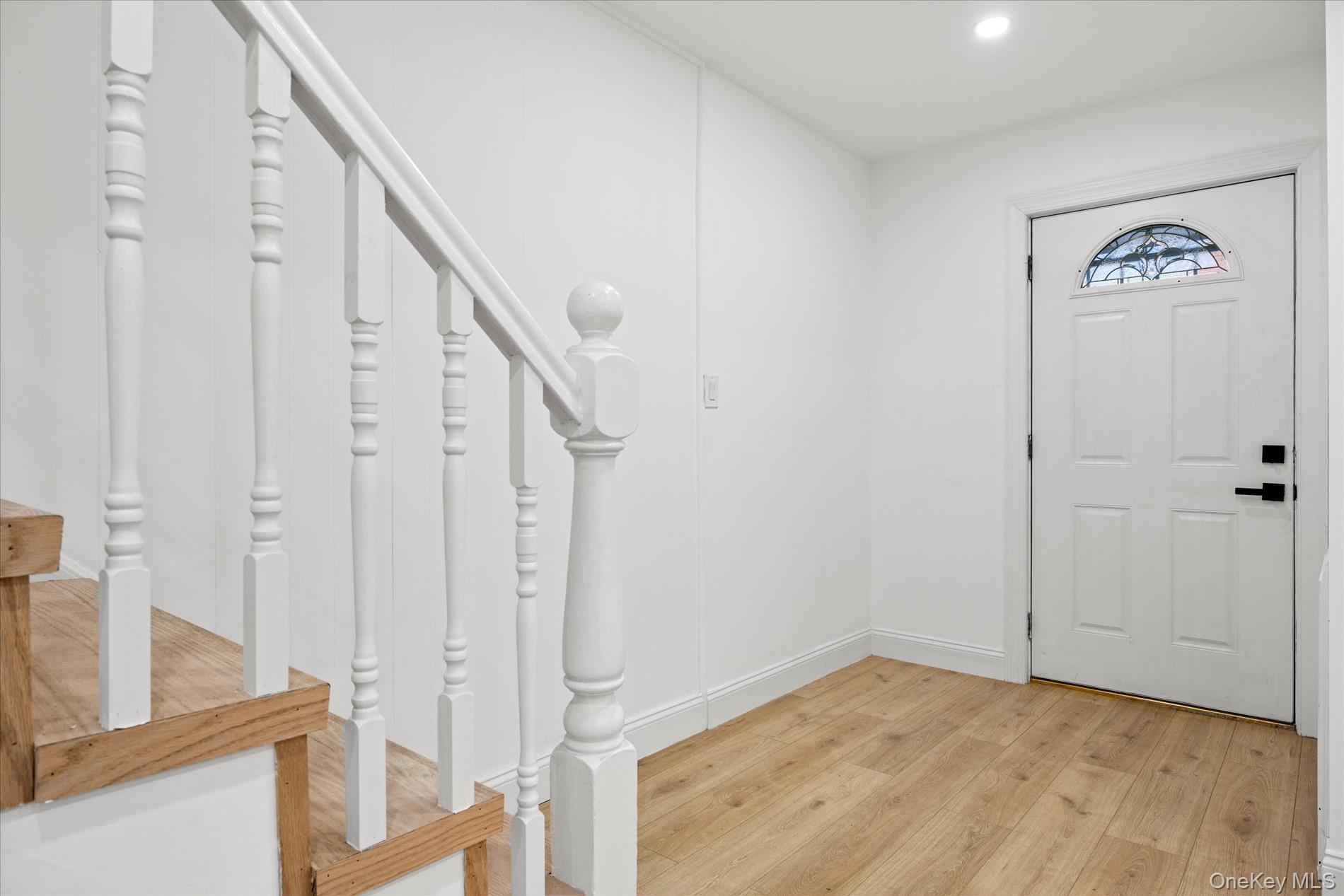 102-39 183 Place – For Sale photo 3