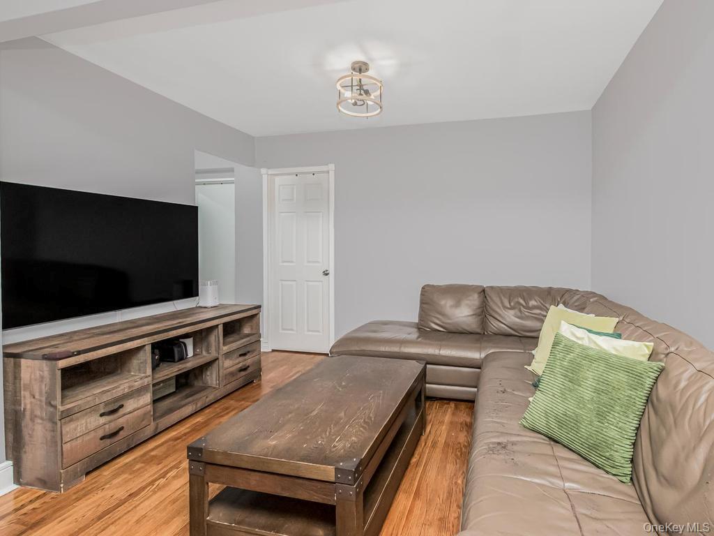 6535 Broadway, Unit 4G photo 4