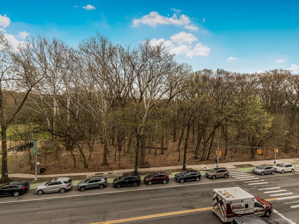 6535 Broadway, Unit 4G photo 10