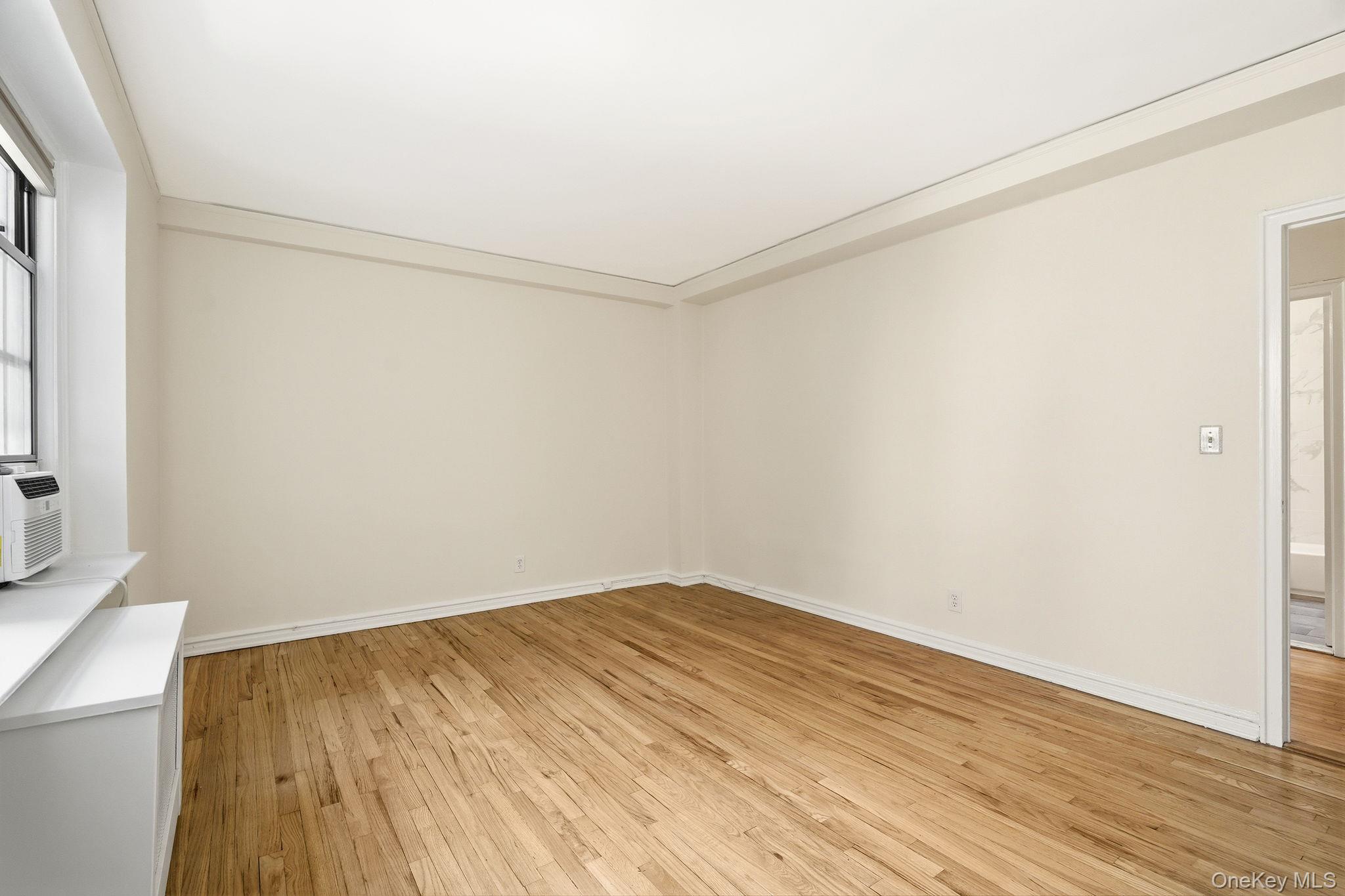 196 Garth Road, Unit 2F photo 16