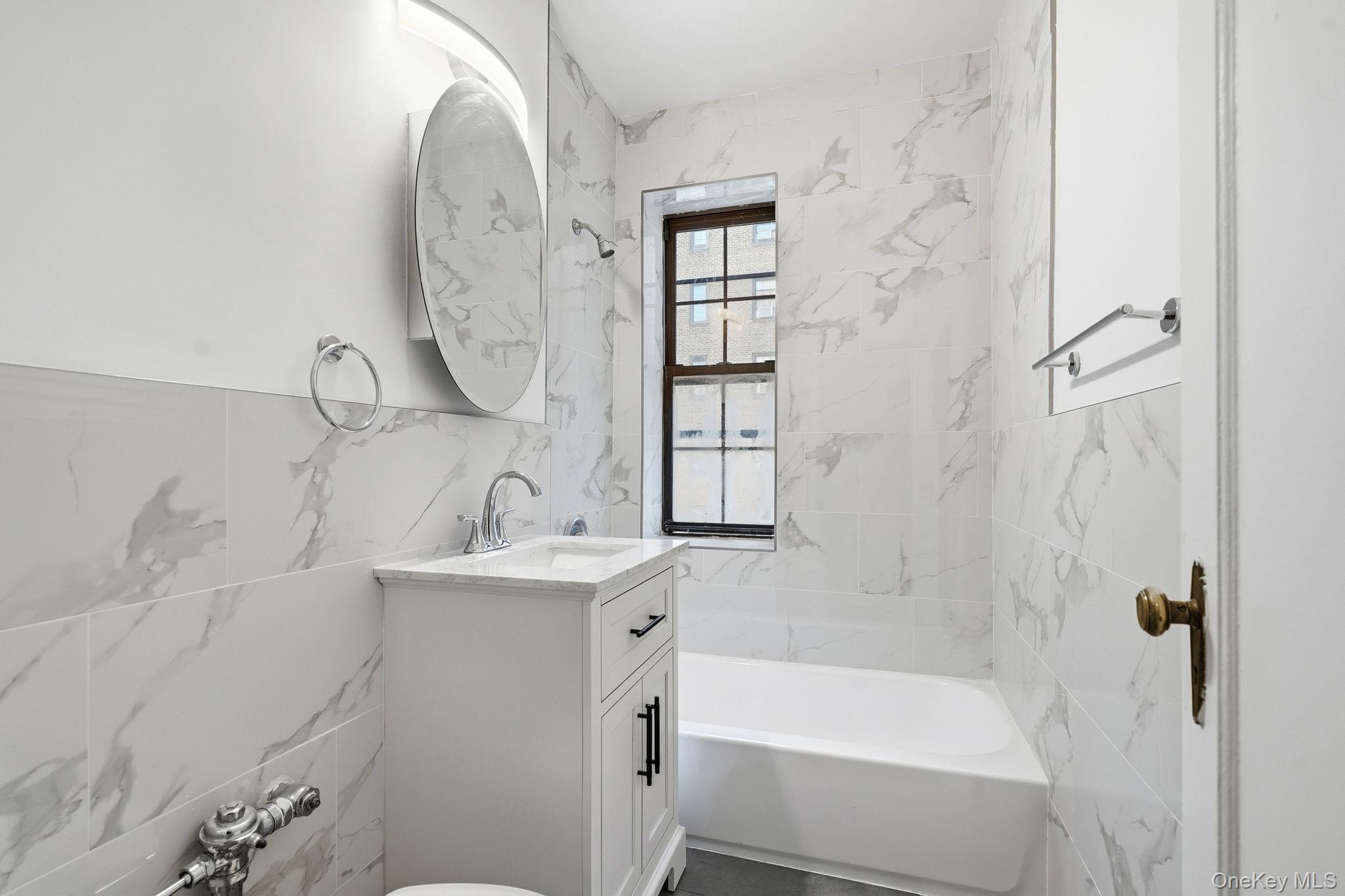 196 Garth Road, Unit 2F photo 17