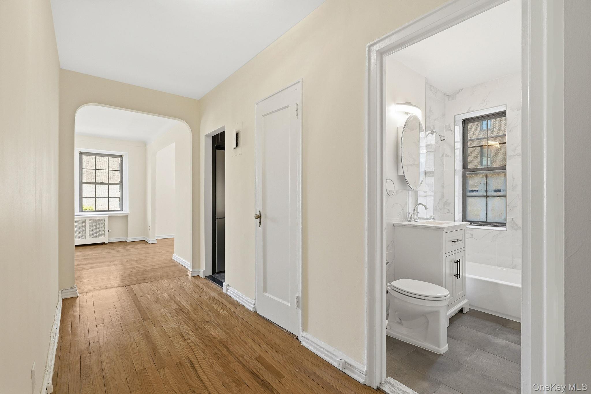 196 Garth Road, Unit 2F photo 18