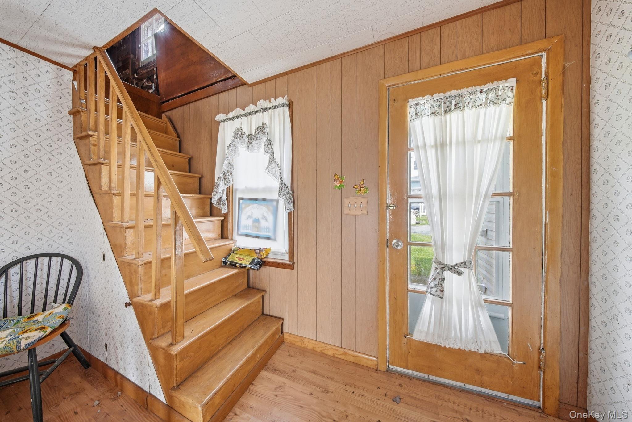 8 Chestnut Street W – For Sale photo 4