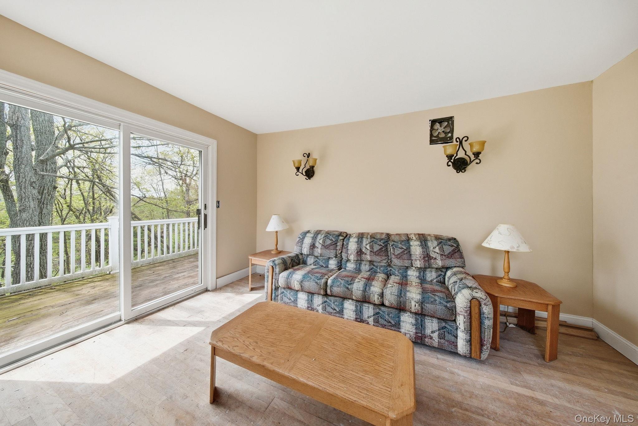 8 Chestnut Street W – For Sale photo 9