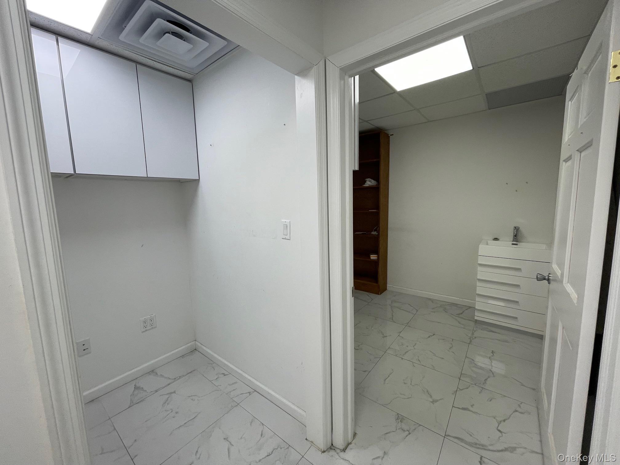 4142 College Point Boulevard, Unit 2A photo 8