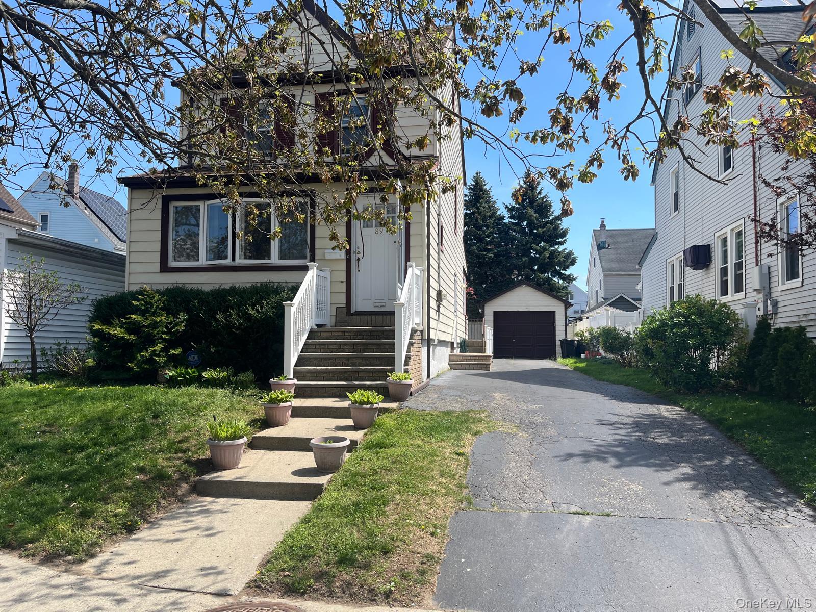 89 Carstairs Road – For Sale