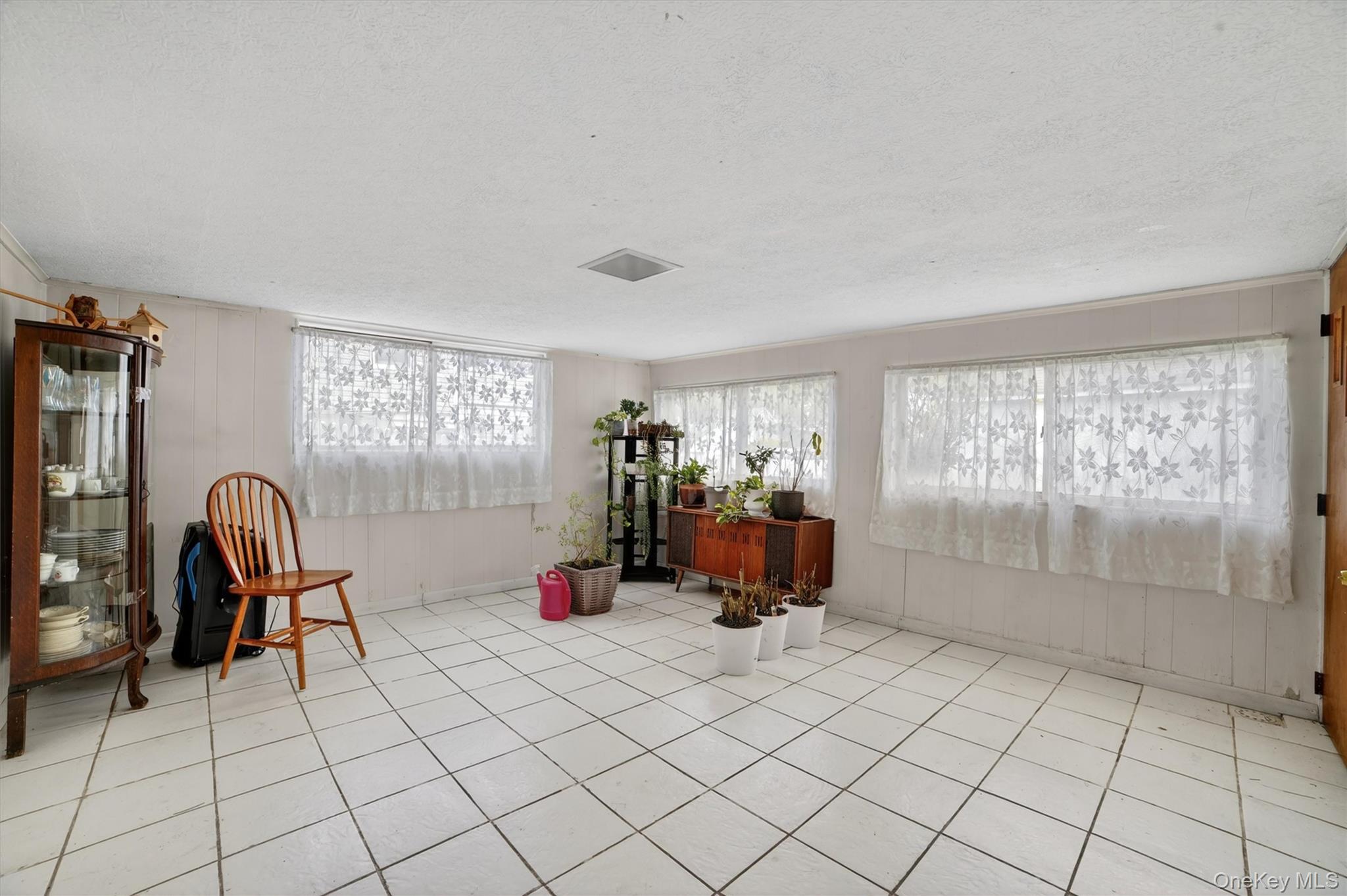 32 Terrace Avenue – For Sale photo 25