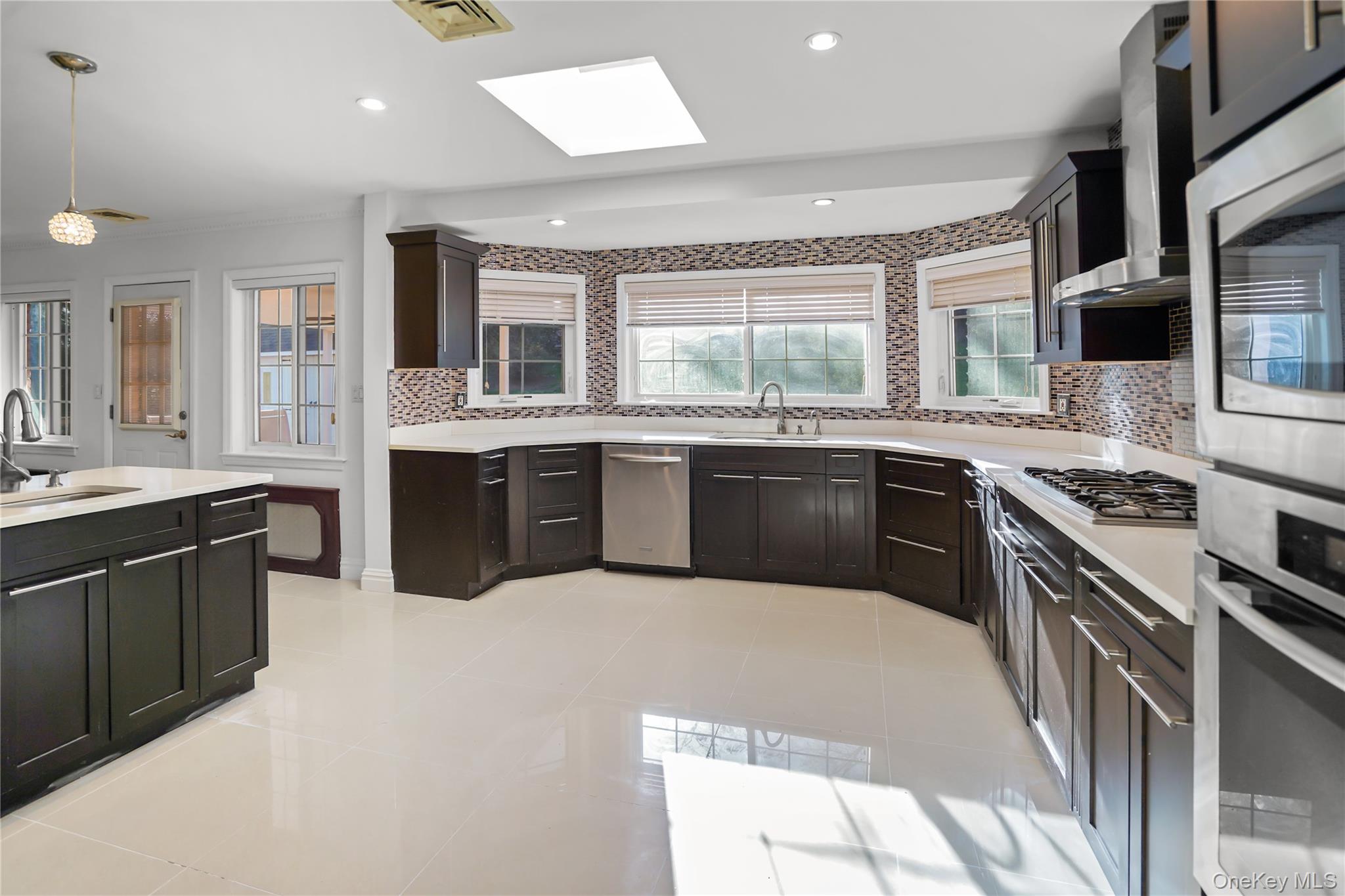 39 Oakdale Road – For Sale photo 5
