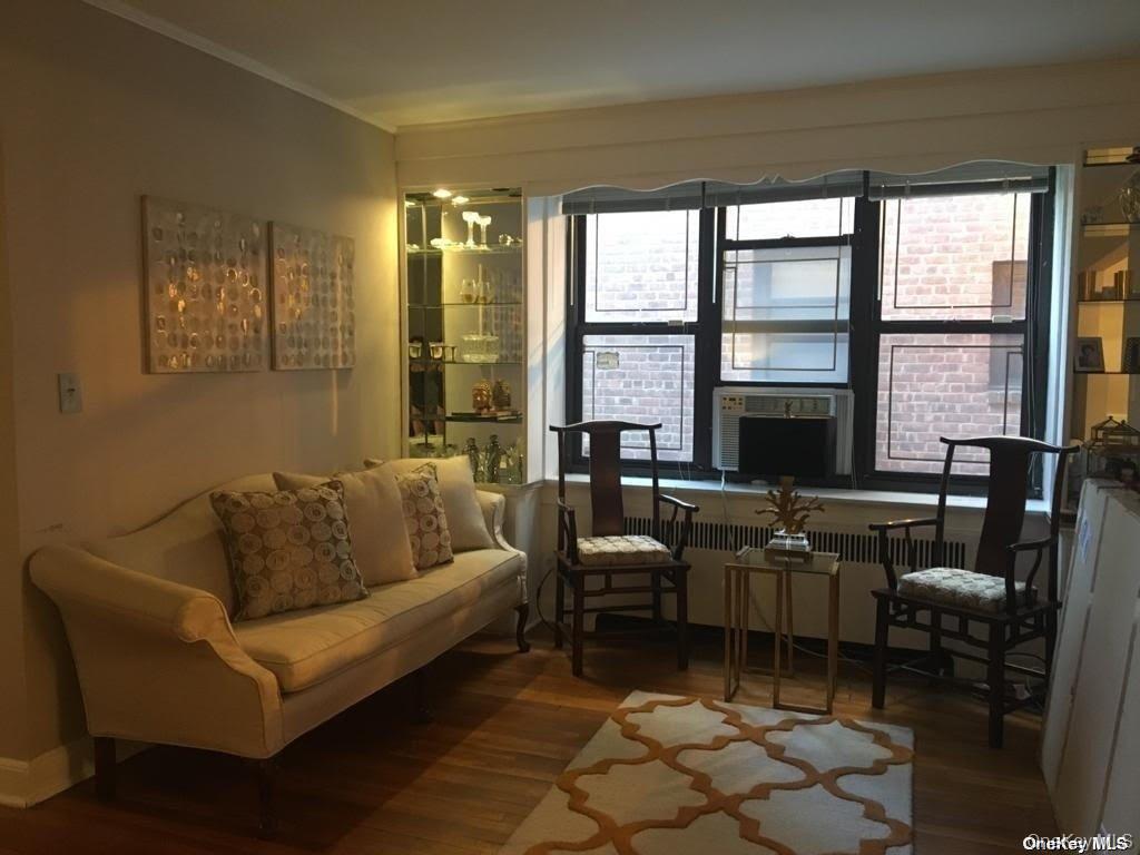 2 Town House Place, Unit 1J photo 8