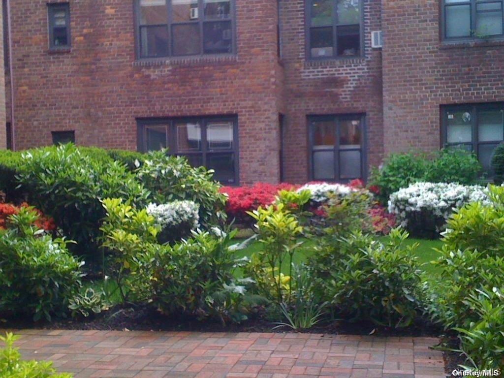 2 Town House Place, Unit 1J