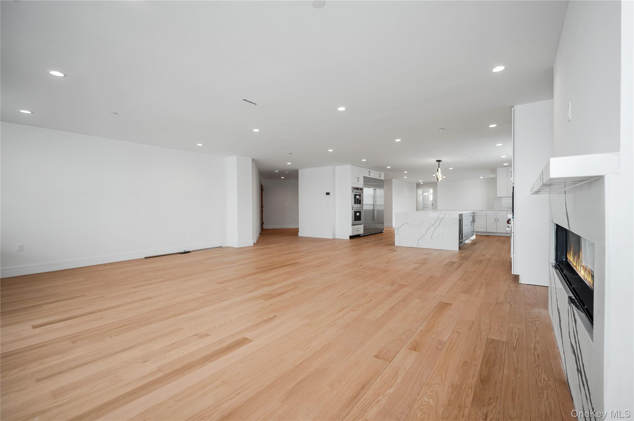 50 W Broadway, Unit 1001 photo 16