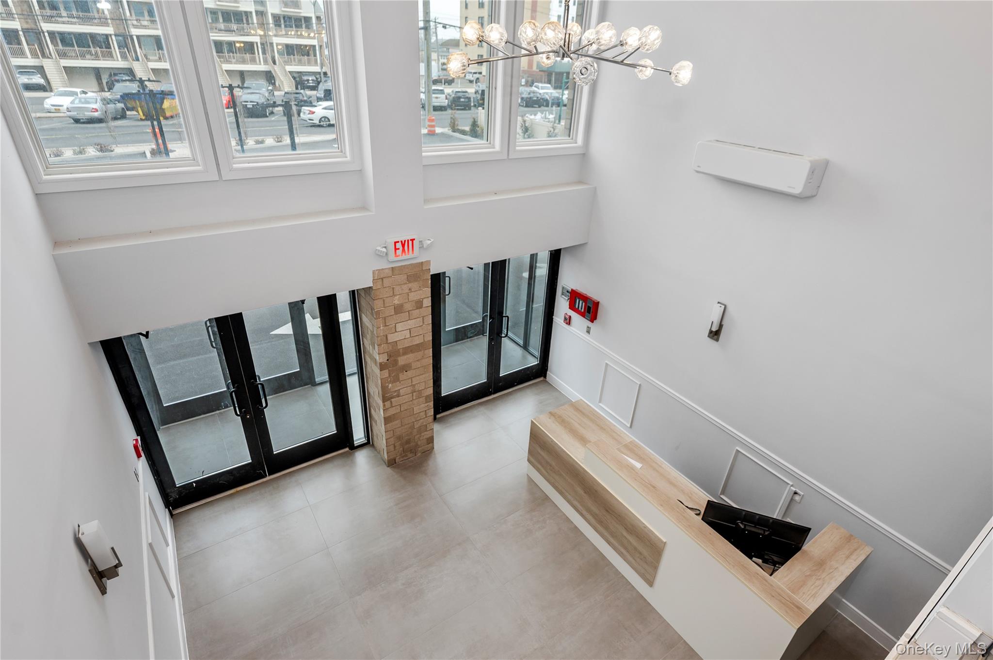 50 W Broadway, Unit 1001 photo 2