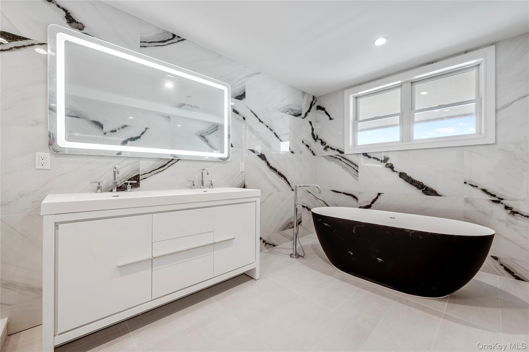 50 W Broadway, Unit 1001 photo 39